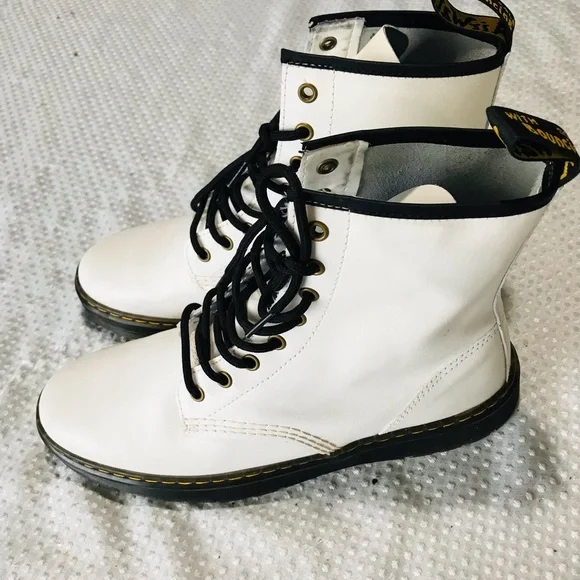 Dr. martens combat boots - Picture 3 of 12